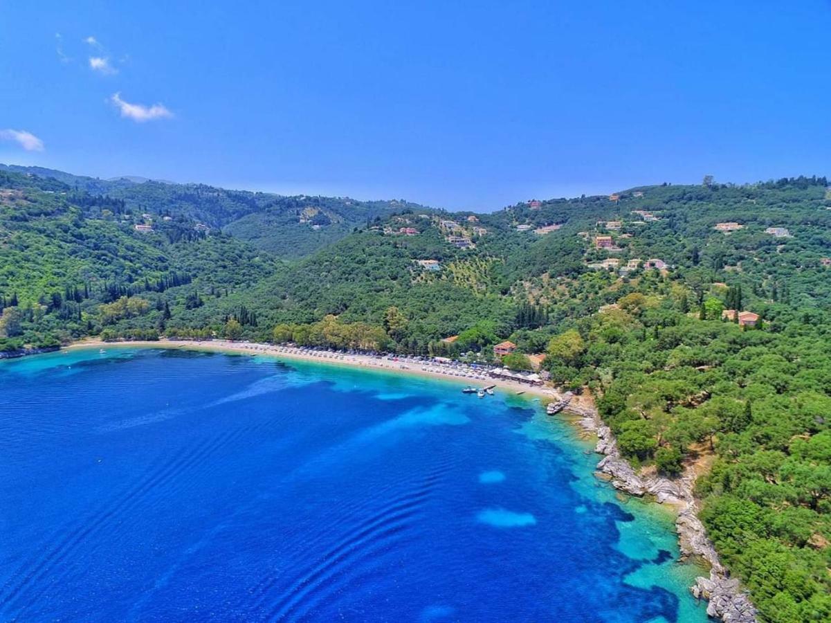 Vakantiehuis Olive Grove Deluxe Agnítsini